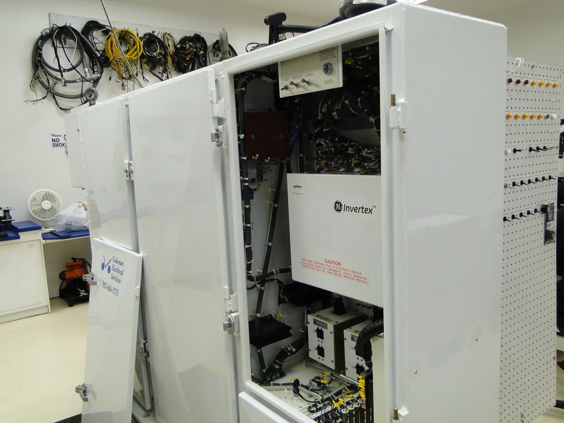 Banco de prueba de gabinetes AC Drive